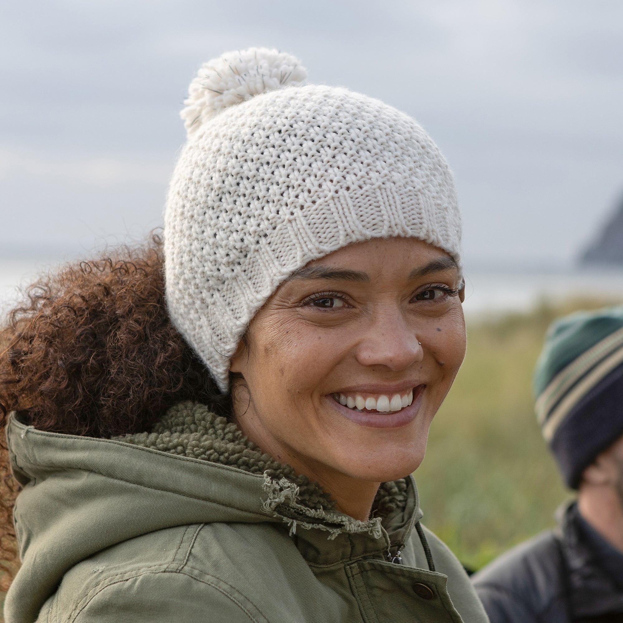 Glissade Ponytail Beanie P2