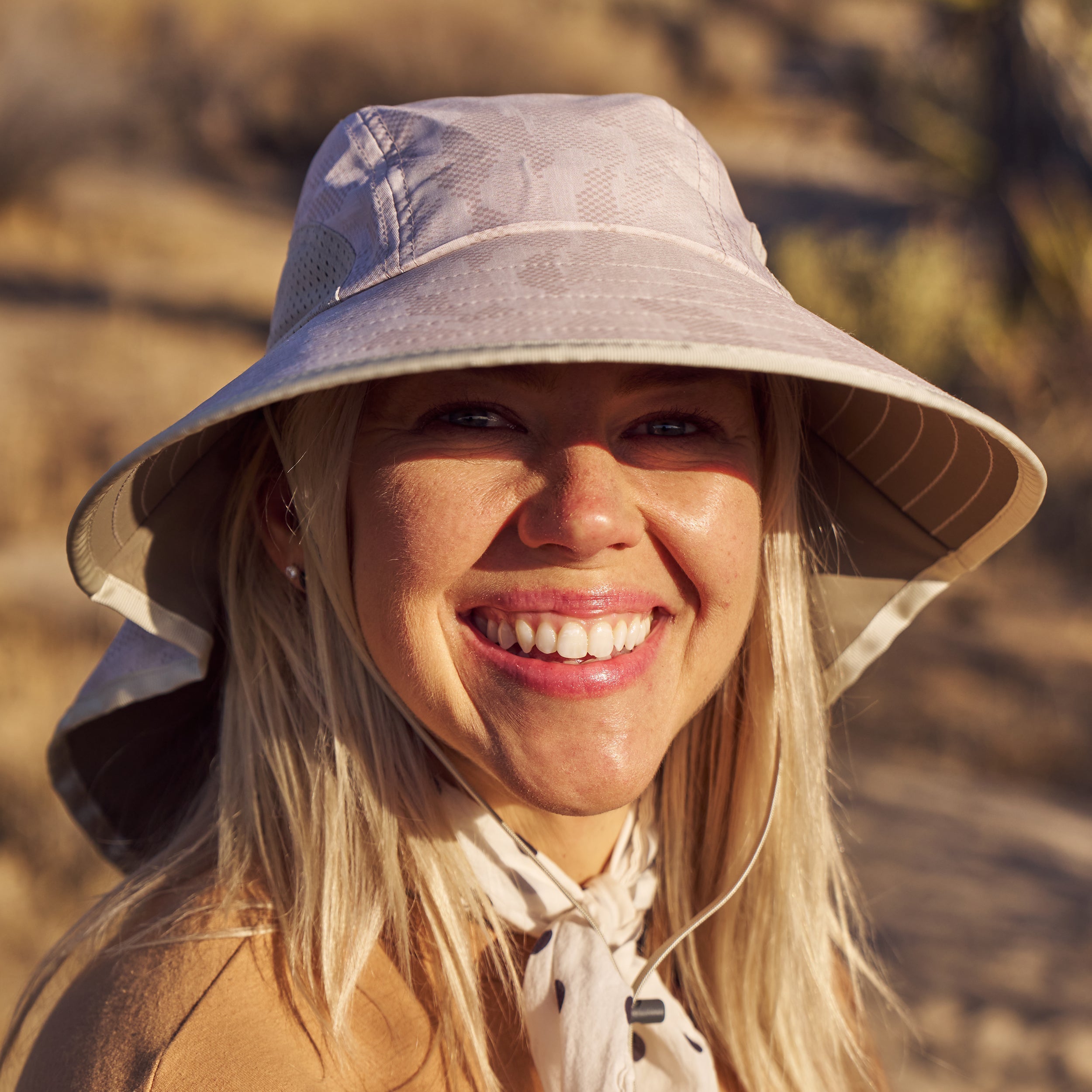 Adventure Hat H0